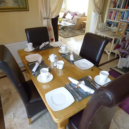 Bed & Breakfast Parkhouse 4*