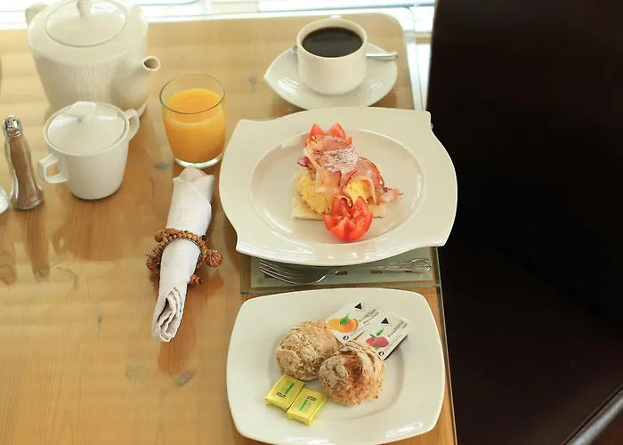 Bed & Breakfast Park House 4*